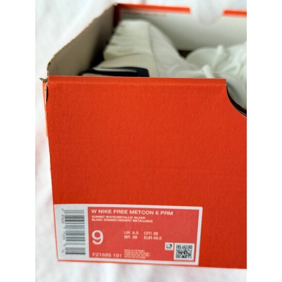 Nike White Athletic Shoes - Picture 7 of 7